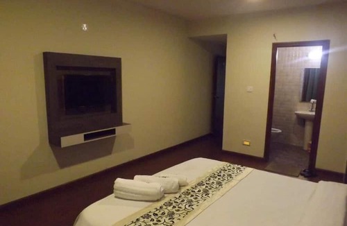 Kandal Hotel | The Majestic Crown
