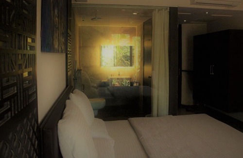 Arambol Hotel | Lotus Sutra
