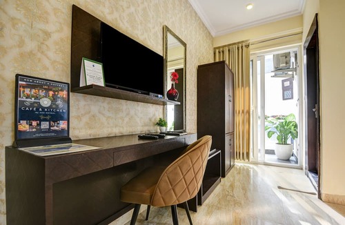 Sector D Hotel | Anand Bhawan