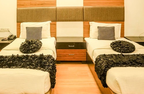 Lajpat Nagar Hotel | Hari's Court, Lajpat Nagar