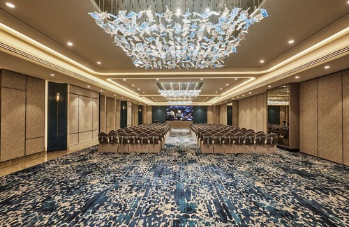 Malad West Hotel | Radisson Mumbai Goregaon