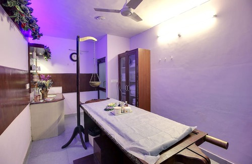 Garjia Hotel | Wood castle Spa & Resort