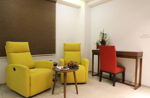 Thaltej Hotel | Tribecca Residency