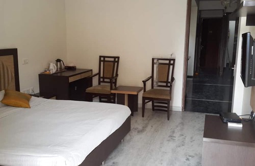New Delhi Bed & Breakfast | East End Retreat