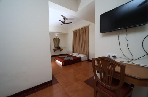 Matheran Hotel | Gujarat Bhavan Hotel