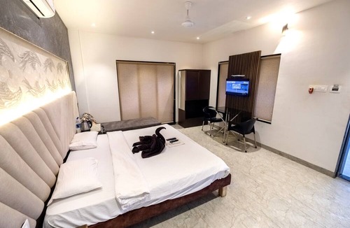 Kihim Hotel | Sanidhya Resort