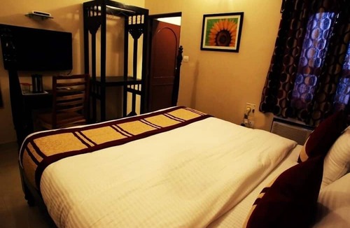 Air Force Area Hotel | Hotel Ajit Mansion