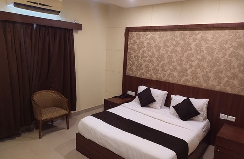Sholinganallur Hotel | Hotel Parkway Inn