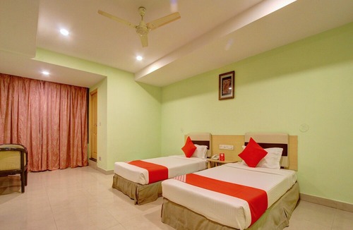 Ameerpet Hotel | OYO 11376 Golden Park
