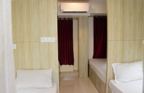 Bandra East Hostel | BKC Corporate Hostel