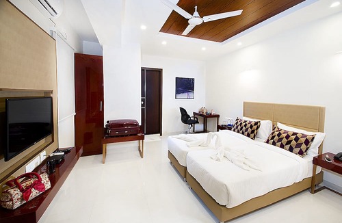 Malleshwaram West Hotel | Raj Residency