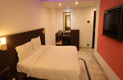 Namakkal Hotel | DFRONT Golden Palace