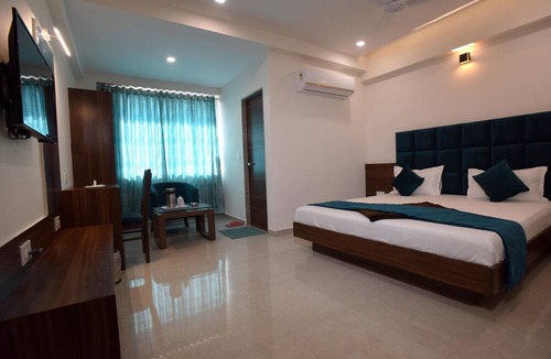 Changodar Hotel | Hotel Luxura