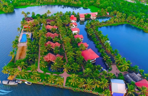 Vaikom Hotel | Kalathil Lake Resort