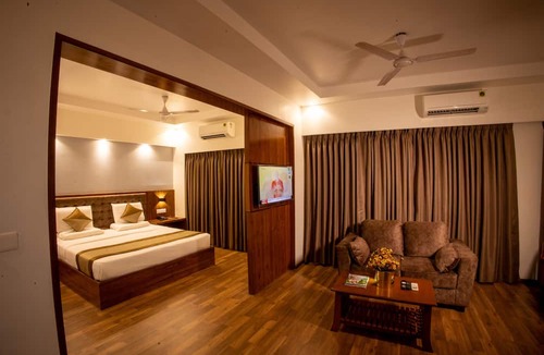 Adyar Hotel | Metro Plaza Hotel