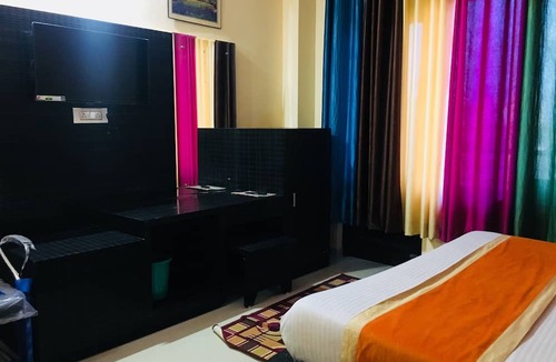 Katra Hotel | Hotel KS International (50 meters from Railway Station)