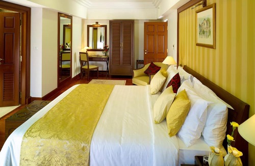 Domlur Hotel | The Paul Bangalore