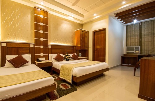 Karol Bagh Hotel | Hotel Aster Inn
