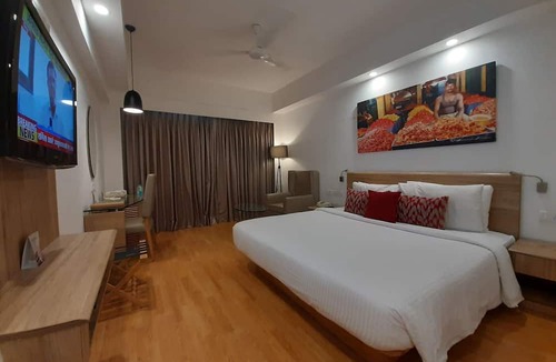 Little Mount Hotel | Lemon Tree Hotel Chennai