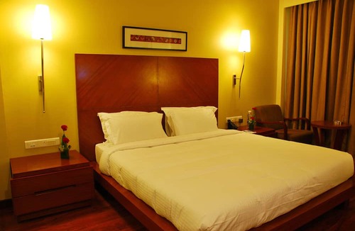 Kukas Hotel | Cambay Grand