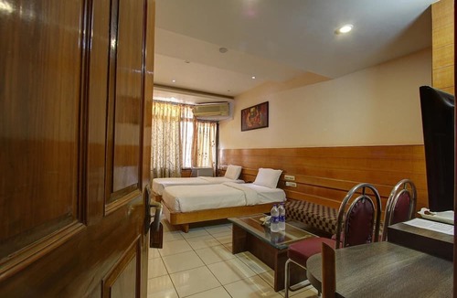 Badami Hotel | Hotel Rajsangam International