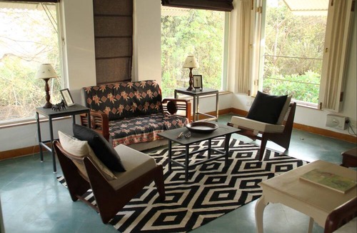 Ella Hotel | The Postcard Velha