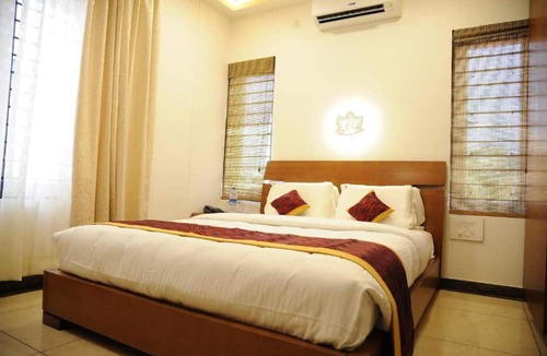 Chikkamagaluru Hotel | Crystal Inn