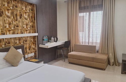 Maharana Pratap Nagar Hotel | Hotel Alankar Palace