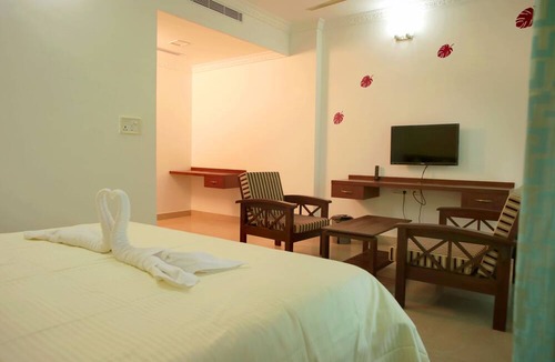Covelong Hotel | Lee Crysstal