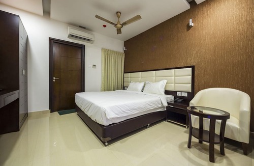 Triplicane Hotel | The Kings Park Residency