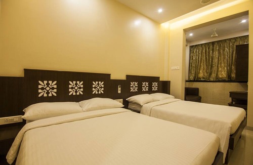 Dadar East House | City Guest House