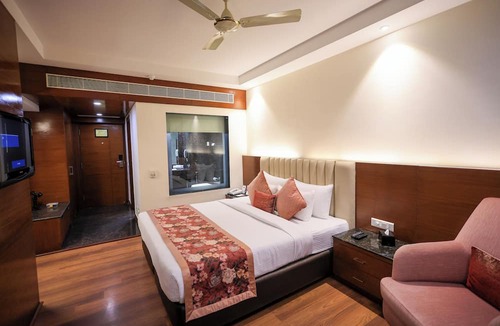 Kanpur Hotel | Hotel Royal Cliff