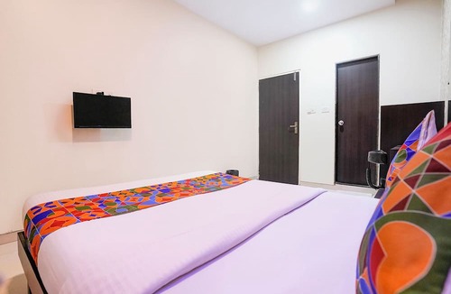 Kandiwali West Hotel | Fabhotel Marvey Residency