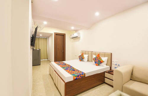 Udyog Vihar Hotel | Fabhotel Durga Luxury Studio