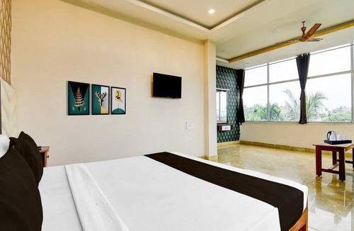 Shibpur House | Classic With Balcony Hotel Beer and Beyond