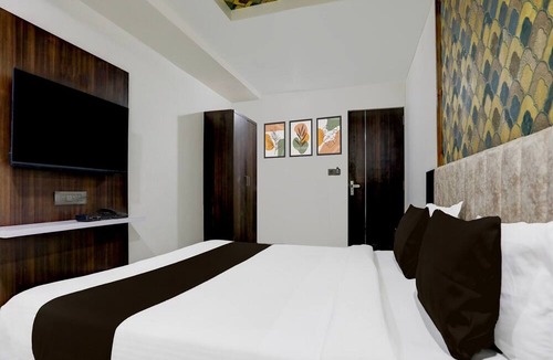 Ahmedabad House | Deluxenana Chiloda Near Airport