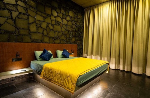 Hosur Hotel | Meraki