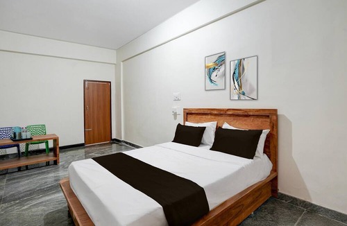 Bengaluru House | Deluxe Hotel O Sunkadakatte