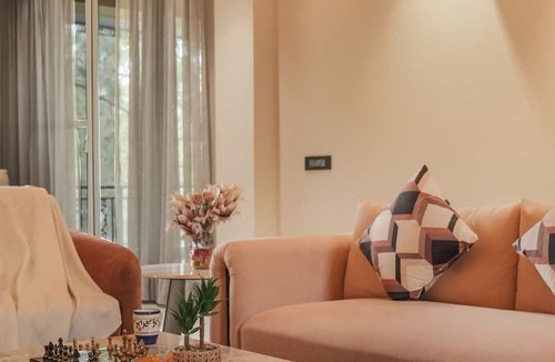 Kasauli Villa | ELIVAAS 4 BHK Kavya Villa With Lounge