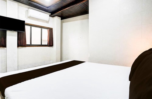 Prabhadevi House | Deluxe P.k's Lodging And Boarding