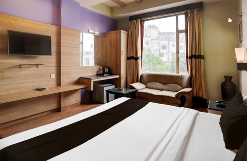 Bani Park House | Deluxe Townhouse Aroma Residency