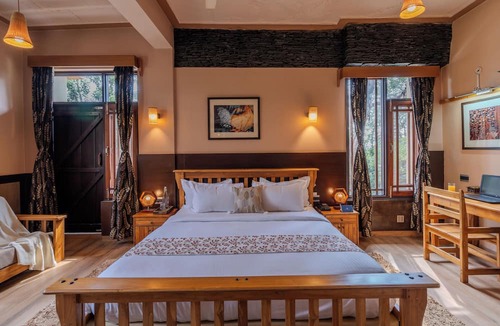 Fatehpur Hotel | The Divine Hima