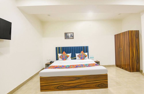 Karol Bagh Hotel | Fabhotel Fortune Residency - Nr Sarai Rohilla Railway Station