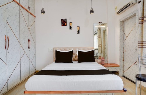 Alandi House | Deluxe With Twin Bed Kaveri Executive Lodging