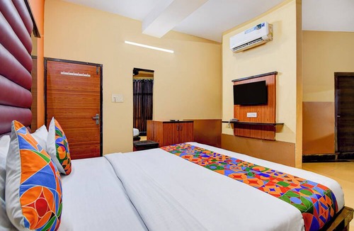 Rajarhat Hotel | Fabhotel Aqua Villa