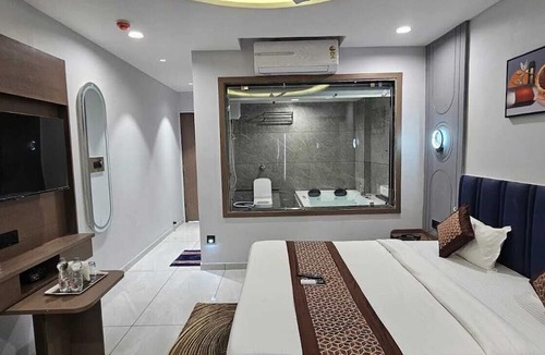 Prahlad Nagar Hotel | Hotel Nest Plaza