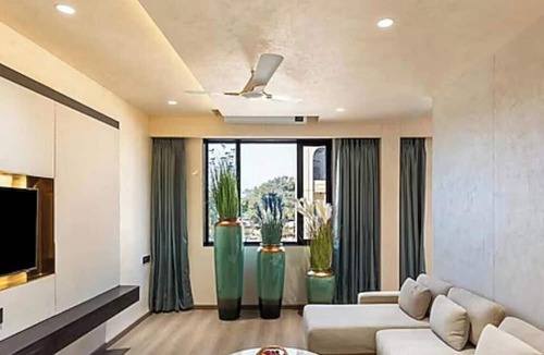 Rau Hotel | Skyearth Hotel