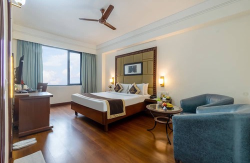 Greater Kailash Enclave I Hotel | Foxoso The BMK Hotel