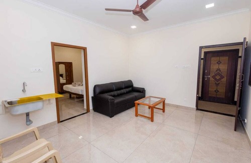 Tiruchirappalli Cabin | JAYANTHI MAHAL RESIDENCY