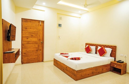 Mangalore Hotel | Hotel Rajdhani Inn & Suites